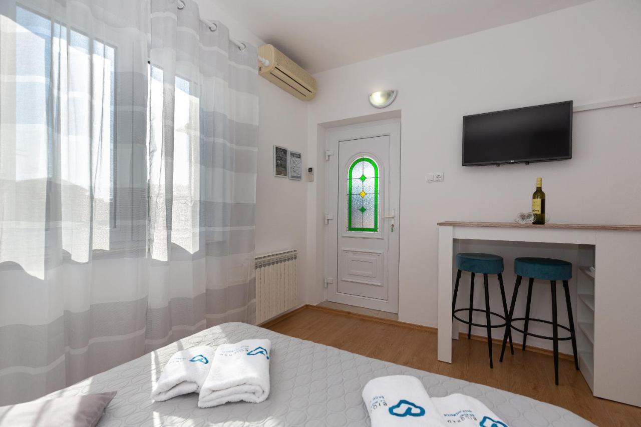 Apartments Tolic บีโอกราดนาโมรู ภายนอก รูปภาพ